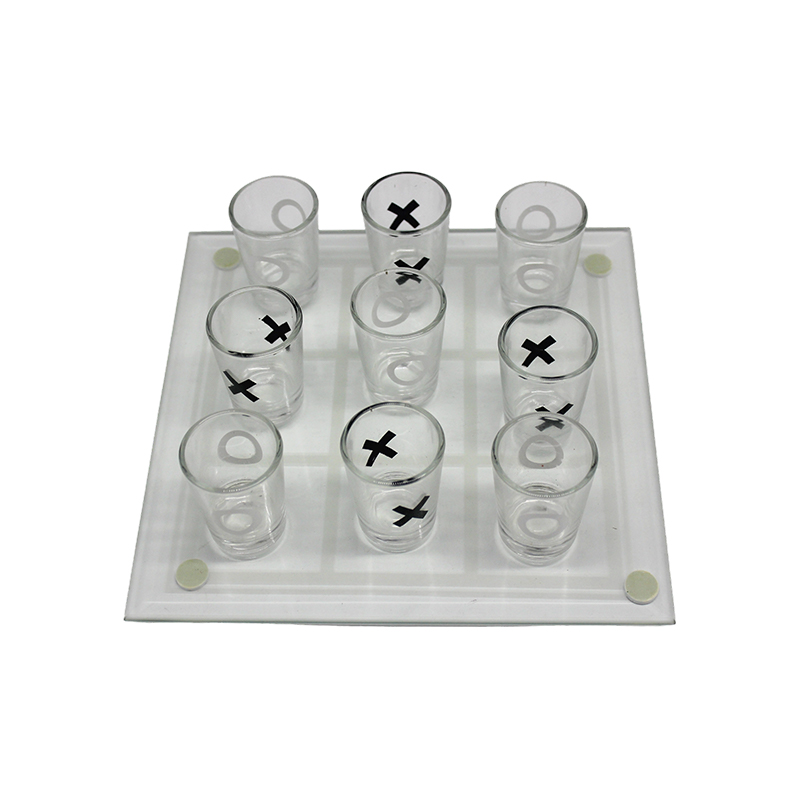 Pub-Style Entertainment Glass XO Chess Set