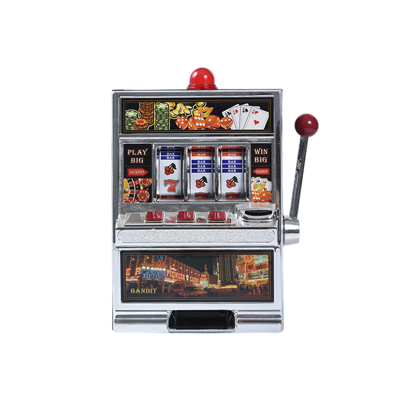 Hand-Operated Collectible Classic Gambling Machine